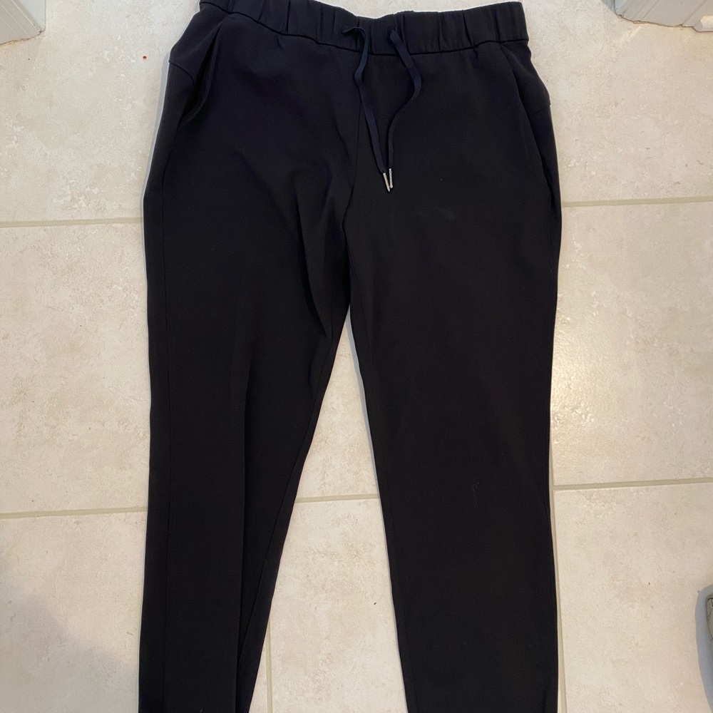 Black lulu lemon pants